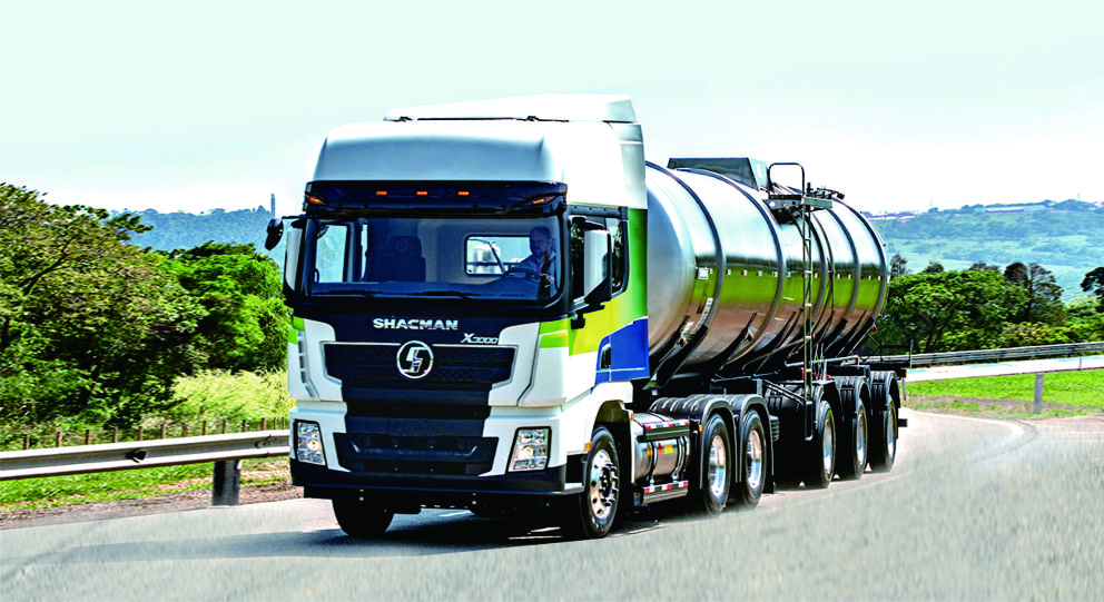 Novo camião da Vecauto eforça logística nacional